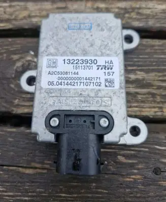 Opel Vectra C ESP acceleration yaw rate sensor 13223930 15113701 A2C53081144