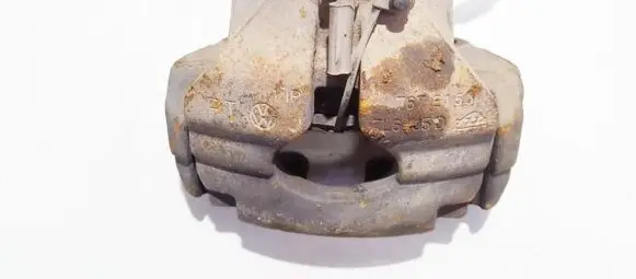 Volkswagen Touareg I Front brake caliper