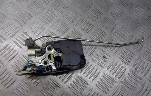 Chevrolet Lacetti Front door lock