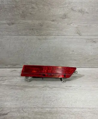 Tailgate rear/tail lights