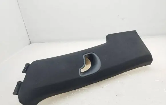 Volkswagen Touareg II (B) pillar trim (top) 7P6867242G 1062840000