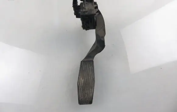 Opel Zafira A Accelerator throttle pedal 9202341