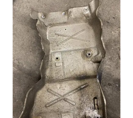 Volkswagen Transporter - Caravelle T6 Heat shield in engine bay 7E0825661F