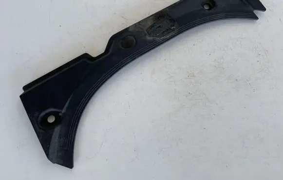 Audi A8 S8 D4 4H Fender end trim 4H0823745C