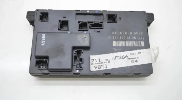 Mercedes-Benz E W211 Door control unit/module 2118200426 14843877