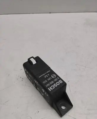 Chevrolet Captiva Glow plug pre-heat relay 0281003041
