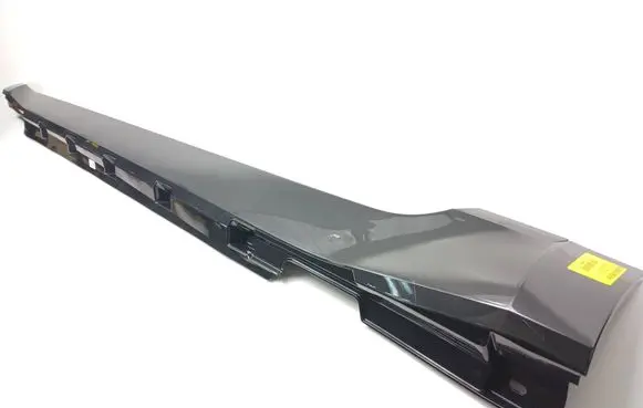 Foot area side trim