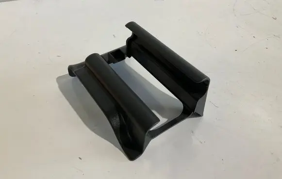 Mercedes-Benz E W211 Front passenger seat rail trim 2119192420 77020002