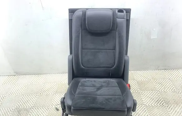 Rear seat