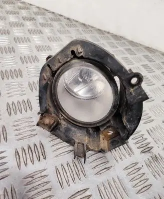 Toyota RAV 4 (XA30) Front fog light 812100D040