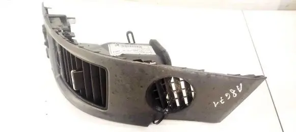 Honda CR-V Dash center air vent grill 77620SWWE020M1 77620-SWW-E020-M1