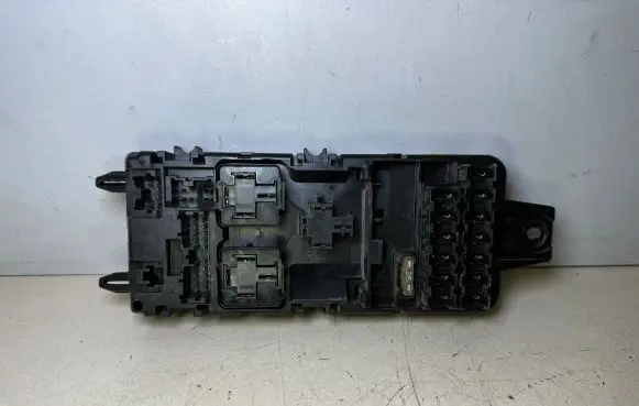 Volvo S40, V40 Fuse module 0624951 6560624951