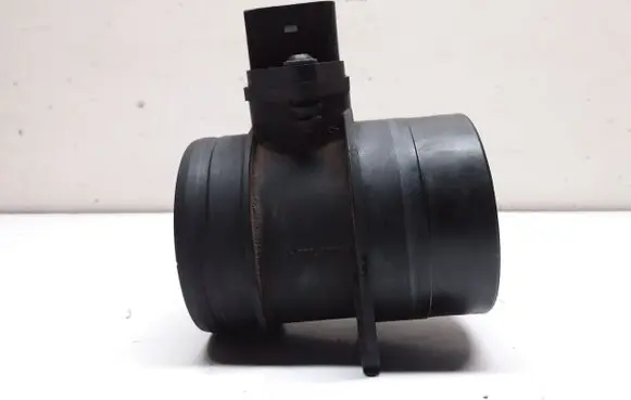 Volkswagen PASSAT B6 Mass air flow meter 0281002461 074906461B