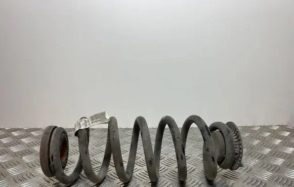 Jeep Cherokee Rear coil spring 68372948AA