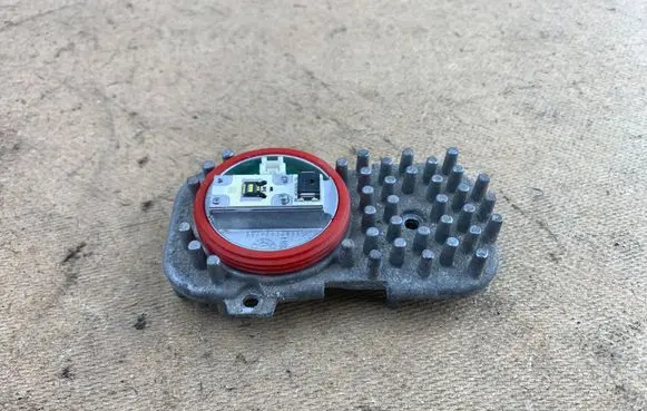 BMW X3 F25 LED ballast control module 63117263051 7263051