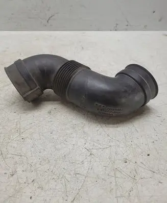 Opel Meriva A Air intake hose/pipe 633688635