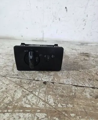 Ford Mondeo Mk III Light switch 1S7T13A024BB