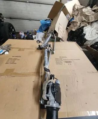 Front wiper linkage and motor