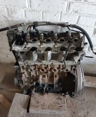 Peugeot 807 Engine
