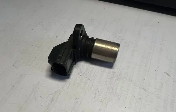 Volvo S60 Crankshaft position sensor 8627355