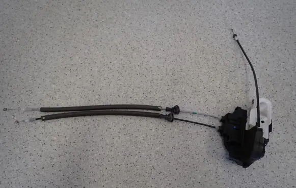 Hyundai Sonata Rear door lock
