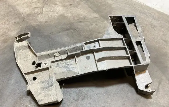 Renault Master II Rear bumper mounting bracket 7700352211 313002