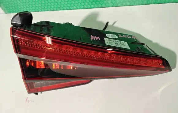 Audi A4 S4 B9 Tailgate rear/tail lights 8W5945093B