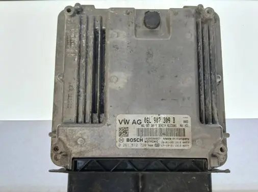 Volkswagen Tiguan Engine control unit/module 06L907309B 0261S12720