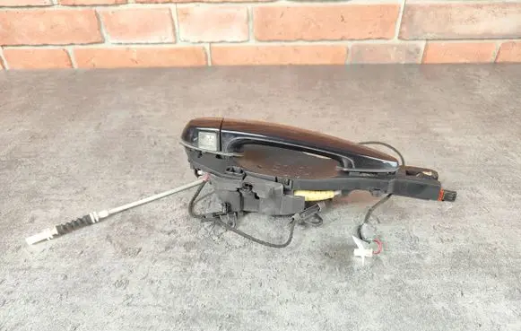 BMW X3 F25 Front door exterior handle/bracket 7193264 5A8E2D4