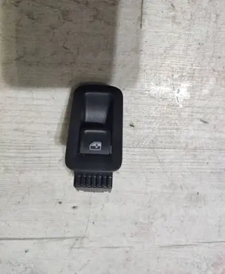 Volkswagen Touran III Electric window control switch 5TA868247