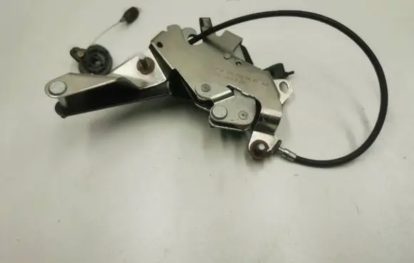 Mercedes-Benz SLK R172 Convertible roof lock/latch A1727900471 1727900471 A1727900271
