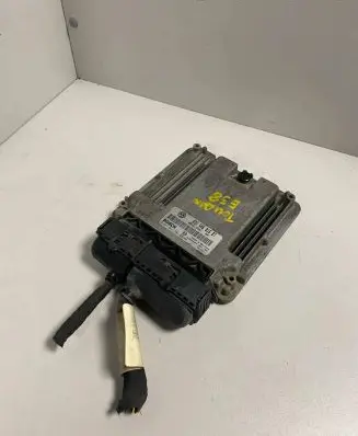 Volkswagen Touran I Engine control unit/module 03G906016BT 1039S04447 0281011761