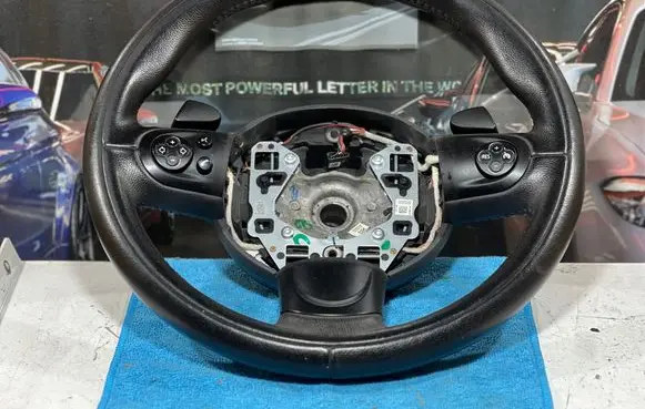 Mini Cooper Countryman R60 Steering wheel