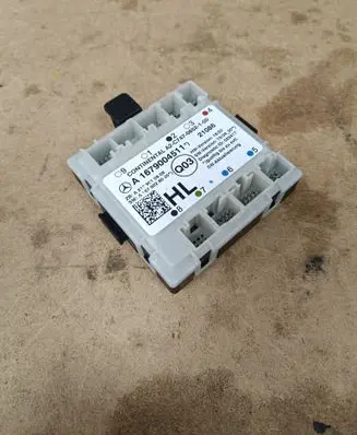 Mercedes-Benz GLC C253 Door control unit/module A1679004511