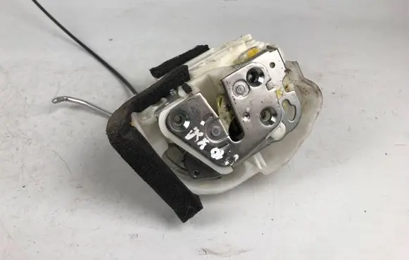 Subaru Outback Front door lock 61032AJ150