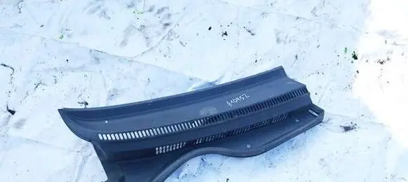 Toyota Corolla Verso AR10 Wiper trim 557810F010