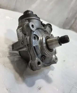 Ford Focus Fuel injection high pressure pump 9811347280
