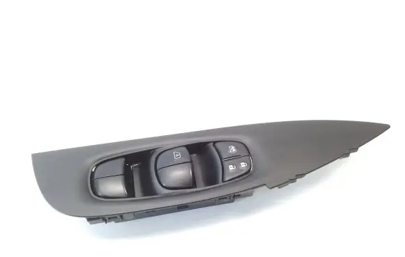 Nissan Qashqai Electric window control switch