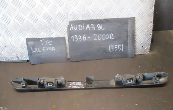 Audi A3 S3 8L Tailgate trim 