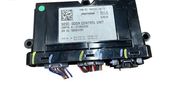 Tesla Model 3 Door control unit/module 100310100E 50084760 A0748G03Q