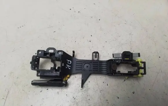 Toyota Corolla Verso AR10 Front door exterior handle/bracket 