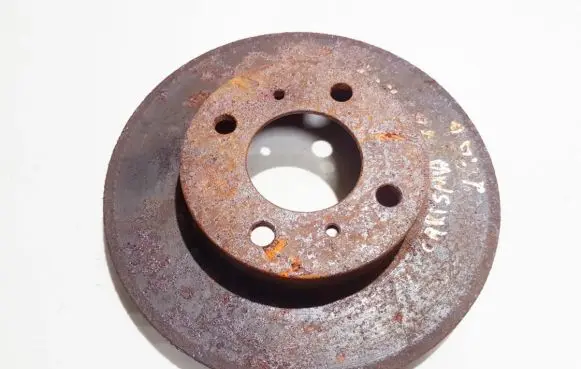 Mitsubishi Carisma Front brake disc ventiliuojamas