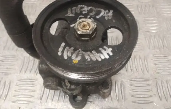 Hyundai Accent Power steering pump
