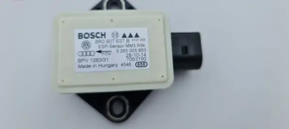 Audi A5 8T 8F ESP acceleration yaw rate sensor 8R0907637B