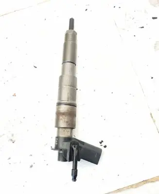 BMW 5 E60 E61 Fuel injector 7792721