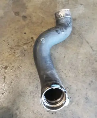 Mercedes-Benz CLS C218 X218 Intercooler hose/pipe A2045282982