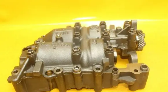 Volkswagen PASSAT B6 Balance shaft 03G103535B 03G103537B