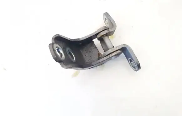 Honda CR-V Rear door lower hinge