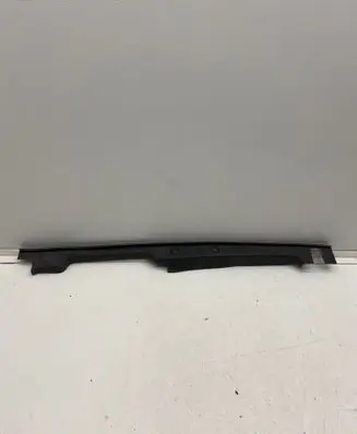 Audi A4 S4 B9 Fender end trim 8W0820581