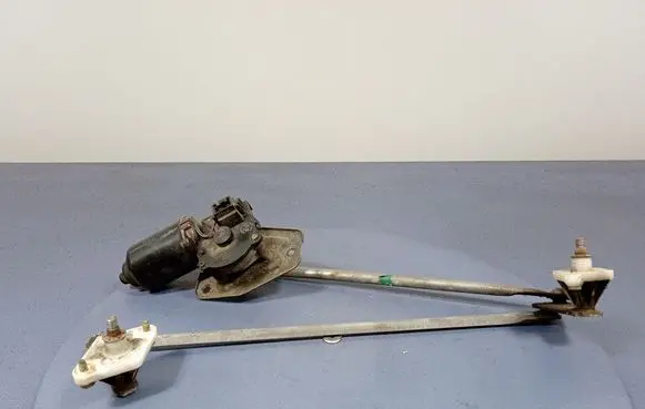 Daihatsu Cuore Front wiper linkage and motor 8512097204